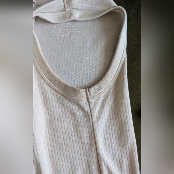 Wool& Lily Ribbed Tank - Picture 5 of 6